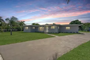 231 NE 16th Ave, Pompano Beach, FL 33060 - Photo 3