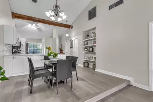 2330 Plum Ct, Pembroke Pines, FL 33026 - Photo 7