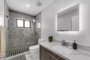15842 SW 105th St, Miami, FL 33196 - Photo 13
