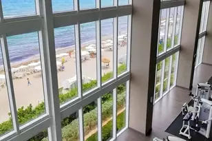 1800 S Ocean Dr, Hallandale Beach, FL 33009 - Photo 11