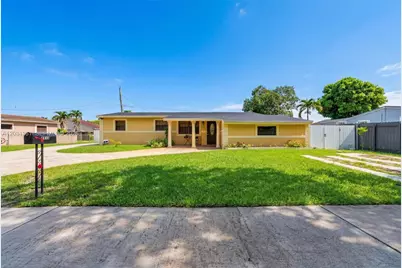 18930 NW 44th Ct #C, Miami Gardens, FL 33055 - Photo 7
