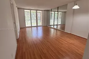 250 Jacaranda Dr, Plantation, FL 33324 - Photo 7