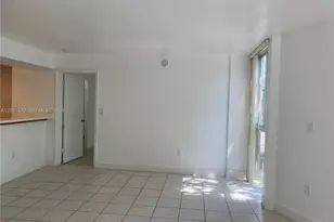 7075 NW 186th St, Hialeah, FL 33015 - Photo 7