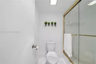 2101 S Ocean Dr, Hollywood, FL 33019 - Photo 29