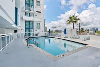 7600 Collins Ave #1210, Miami Beach, FL 33141 - Photo 27
