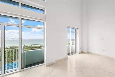 7600 Collins Ave #1210, Miami Beach, FL 33141 - Photo 15