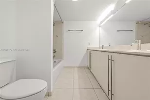 7600 Collins Ave, Miami Beach, FL 33141 - Photo 29