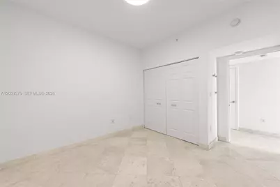 7600 Collins Ave #1210, Miami Beach, FL 33141 - Photo 23