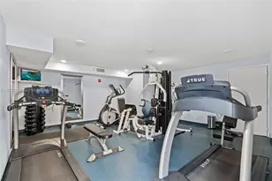 7600 Collins Ave, Miami Beach, FL 33141 - Photo 39
