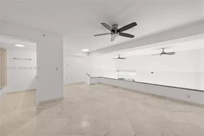 7600 Collins Ave #1210, Miami Beach, FL 33141 - Photo 21