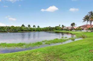 370 Carrington Dr, Weston, FL 33326 - Photo 3