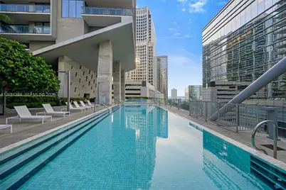 68 SE 6th St #910, Miami, FL 33131 - Photo 23