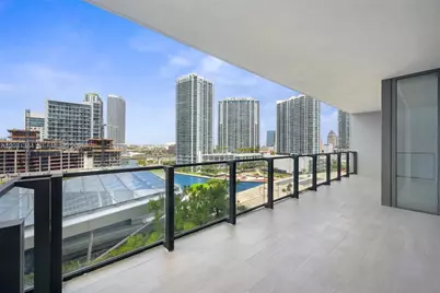 68 SE 6th St #910, Miami, FL 33131 - Photo 19