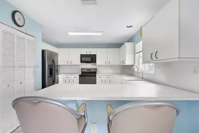 9314 SW 212th Ter, Cutler Bay, FL 33189 - Photo 7