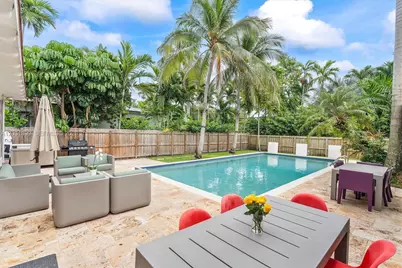 1160 NE 100th St, Miami Shores, FL 33138 - Photo 5