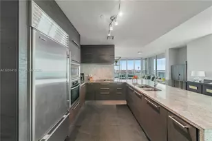 900 Biscayne Blvd, Miami, FL 33132 - Photo 3