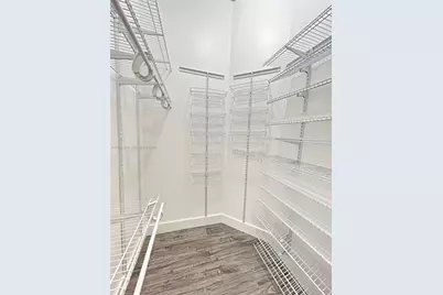 2001 Biscayne Blvd #2310, Miami, FL 33137 - Photo 19
