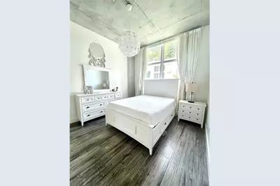 2001 Biscayne Blvd #2310, Miami, FL 33137 - Photo 11