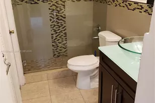 9310 Fontainebleau Blvd, Miami, FL 33172 - Photo 5