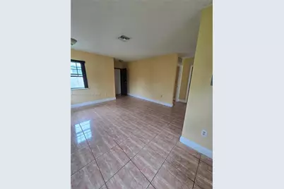 313 NW 97th St #313, Miami, FL 33150 - Photo 3