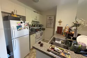 4823 Via Palm Lakes, West Palm Beach, FL 33417 - Photo 5