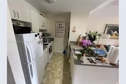 4823 Via Palm Lks #1318, West Palm Beach, FL 33417 - Photo 5