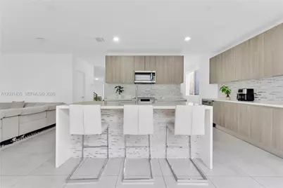 6750 NW 103rd Ave, Doral, FL 33178 - Photo 7