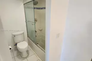 1301 River Reach Dr, Fort Lauderdale, FL 33315 - Photo 17
