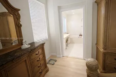 748 Tulip Cir, Weston, FL 33327 - Photo 25