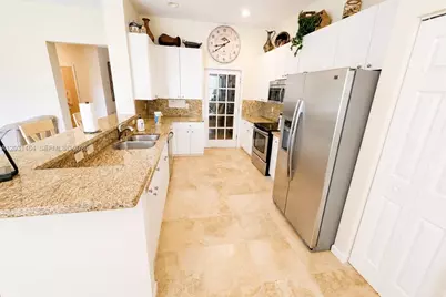748 Tulip Cir, Weston, FL 33327 - Photo 11