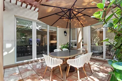 16132 Emerald Estates Dr, Weston, FL 33331 - Photo 35