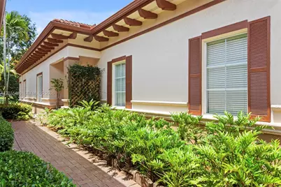 16132 Emerald Estates Dr, Weston, FL 33331 - Photo 3