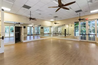 16132 Emerald Estates Dr, Weston, FL 33331 - Photo 43