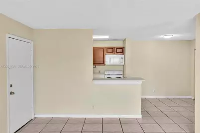 10765 Cleary Blvd #104, Plantation, FL 33324 - Photo 7