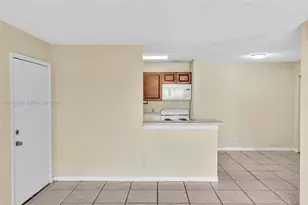 10765 Cleary Blvd, Plantation, FL 33324 - Photo 7