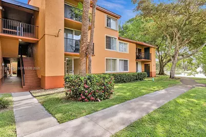 10765 Cleary Blvd #104, Plantation, FL 33324 - Photo 29