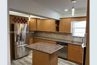 240 N 70th Way, Hollywood, FL 33024 - Photo 15