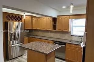 240 N 70th Way, Hollywood, FL 33024 - Photo 15