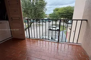 13701 Kendale Lakes Cir, Miami, FL 33183 - Photo 9