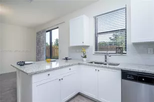 6502 S Anise Ct, Davie, FL 33314 - Photo 9