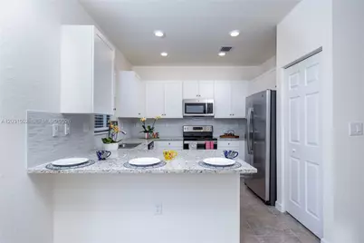 6502 S Anise  Ct, Davie, FL 33314 - Photo 3