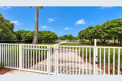 8819 Dickens Ave, Surfside, FL 33154 - Photo 31