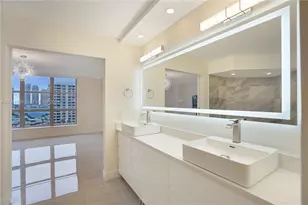3500 Mystic Pointe Dr, Aventura, FL 33180 - Photo 17