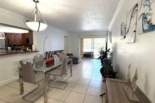 9711 Fontainebleau Blvd, Miami, FL 33172 - Photo 3