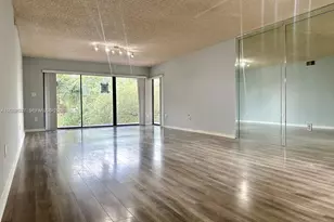 601 Ives Dairy Rd, Miami, FL 33179 - Photo 5