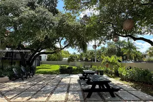 601 Ives Dairy Rd, Miami, FL 33179 - Photo 33