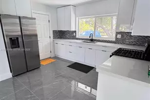 9934 SW 195th St, Cutler Bay, FL 33157 - Photo 9