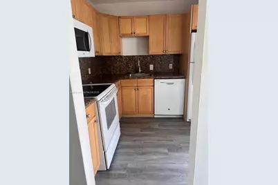 3475 N Country Club Dr #204, Aventura, FL 33180 - Photo 5