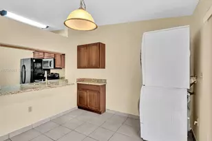 10828 SW 72nd St, Miami, FL 33173 - Photo 17