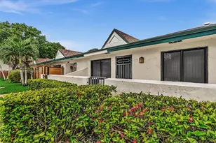 10828 SW 72nd St, Miami, FL 33173 - Photo 37